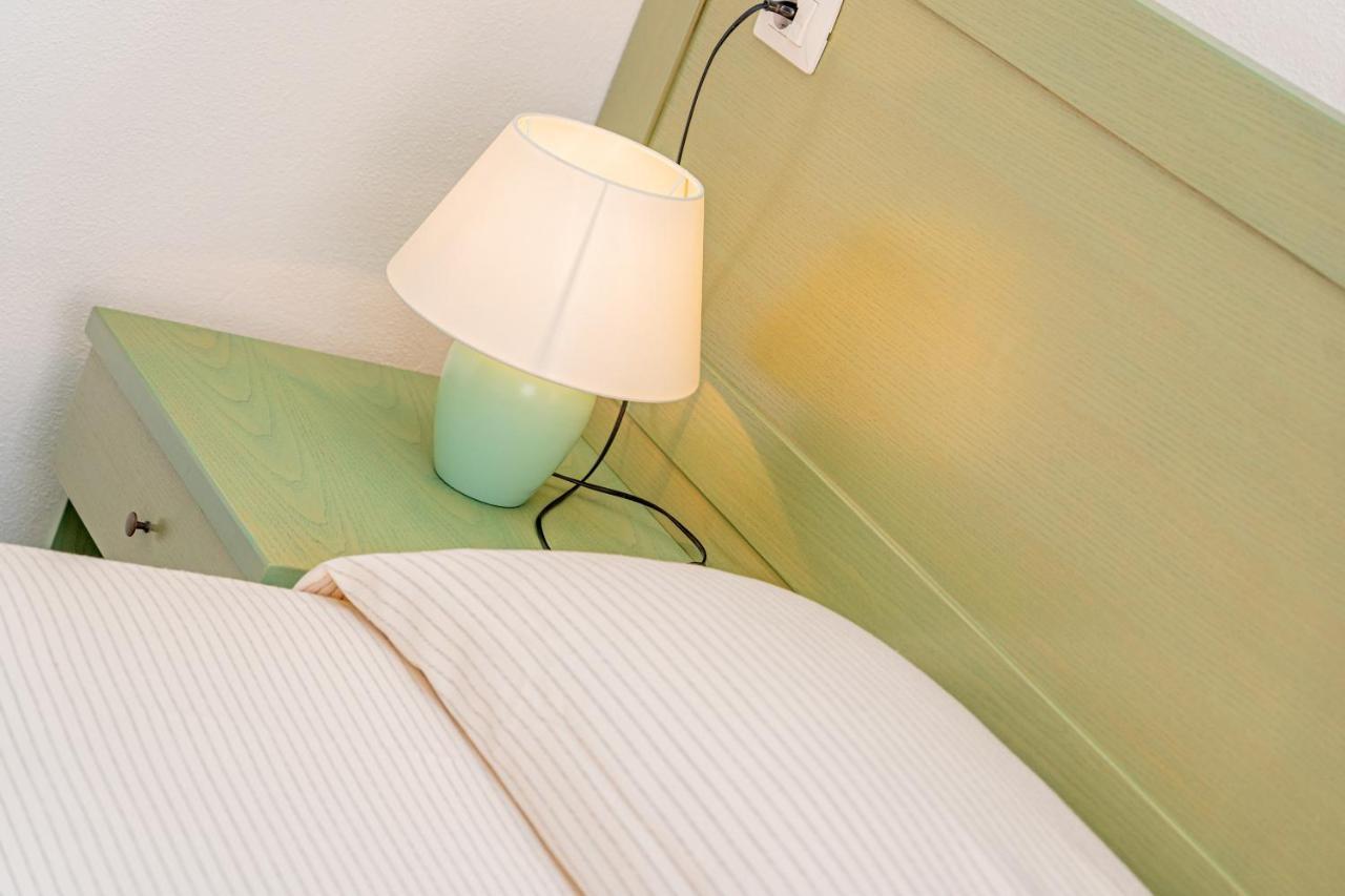 Hotel Marinaro Santa Teresa Gallura Zewnętrze zdjęcie