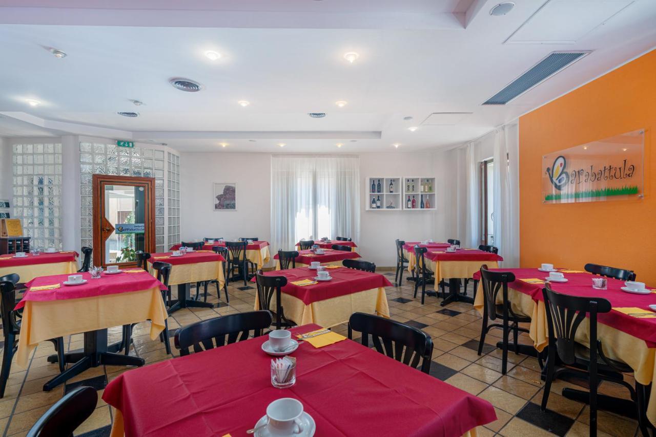 Hotel Marinaro Santa Teresa Gallura Zewnętrze zdjęcie