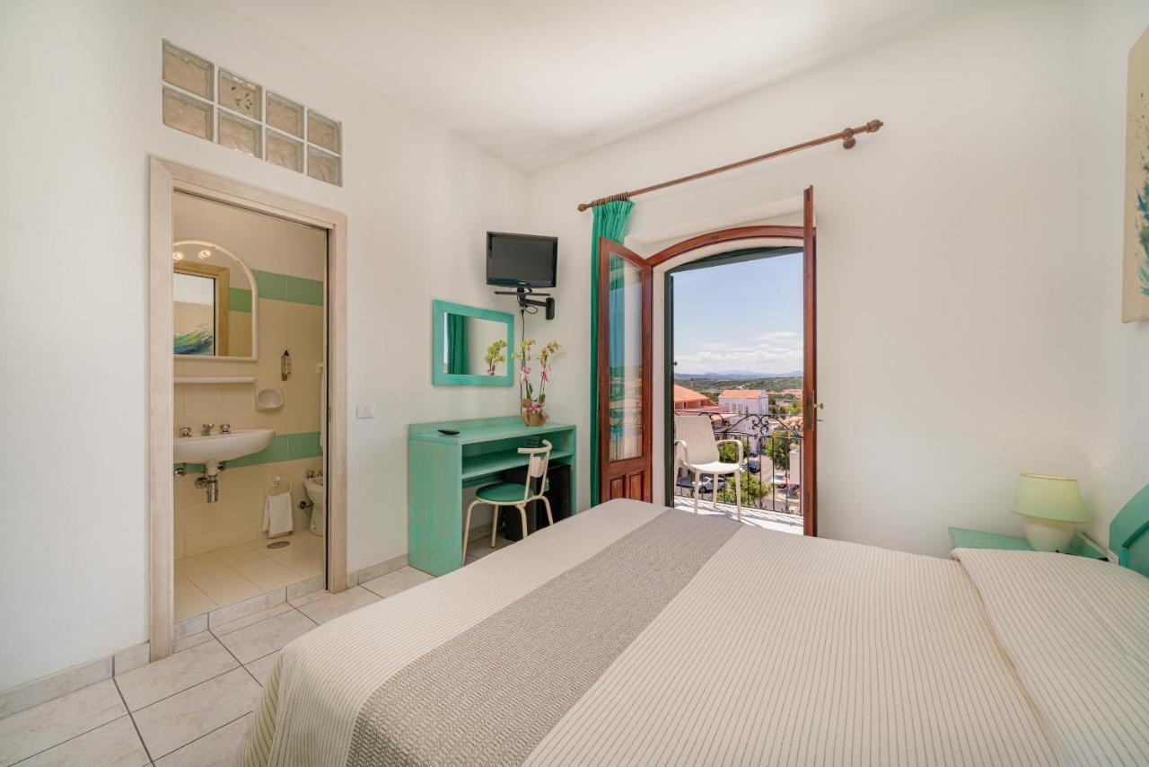 Hotel Marinaro Santa Teresa Gallura Zewnętrze zdjęcie